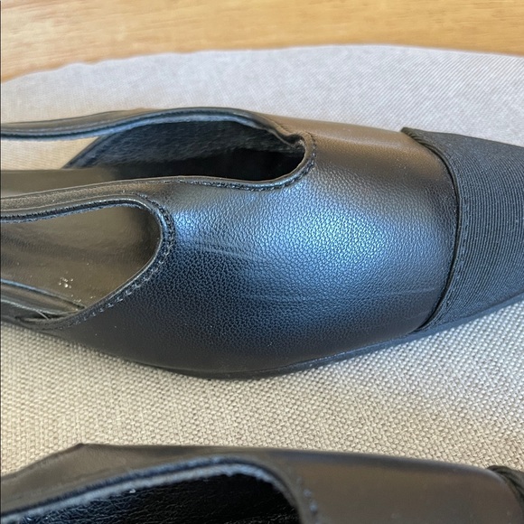 C. Paravano Black Slingback Flats - Picture 6 of 9